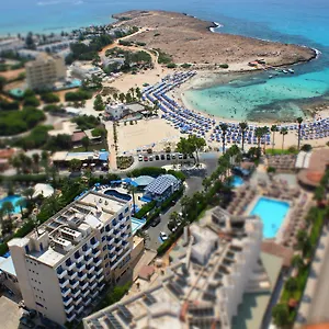 anonymous-beach-hotel.hotelsatayianapa.com/
